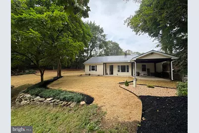 831 N 8th Avenue, Lebanon, PA 17046 - Photo 1