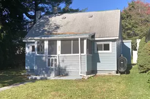 2017 Leslie Ave, Lebanon, PA 17042 - Photo 1