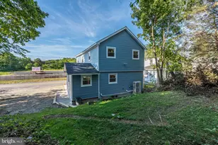 305 Parsonage St, Pittston, PA 18640 - Photo 5