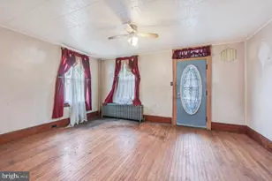 635 Vine St, Freeland, PA 18224 - Photo 7