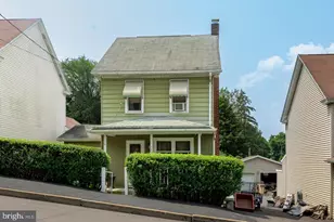756 Seybert St, Hazleton, PA 18201 - Photo 1