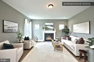 2465 E Venisa Dr, Hazle Township, PA 18201 - Photo 7