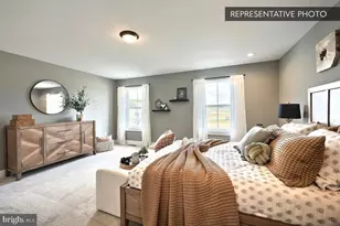 2465 E Venisa Dr, Hazle Township, PA 18201 - Photo 13