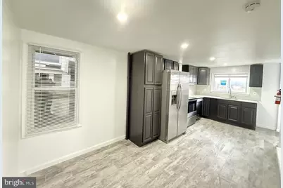 735 Main Street #APT 2, Sugar Notch, PA 18706 - Photo 5