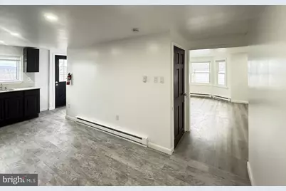 735 Main Street #APT 2, Sugar Notch, PA 18706 - Photo 7