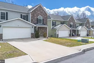 21 Maria Dr, Hanover Township, PA 18706 - Photo 5