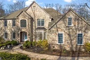 414 Ice Harvest Dr, Mountain Top, PA 18707 - Photo 3