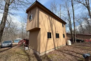 63 Holiday Dr, White Haven, PA 18661 - Photo 3