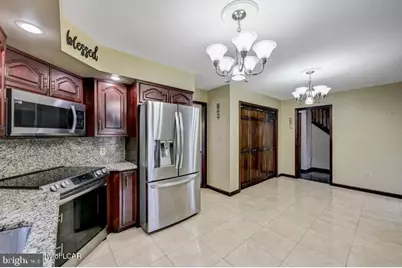 1424 E Broad St, Hazleton, PA 18201 - Photo 25