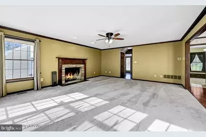 1424 E Broad St, Hazleton, PA 18201 - Photo 11