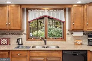 201 Skyline Dr, Hazle Township, PA 18202 - Photo 37