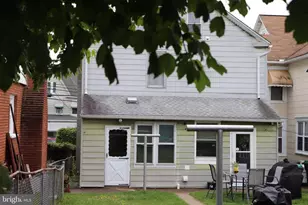 430 Washington St, Freeland, PA 18224 - Photo 9