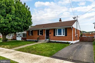 715 E 10th St, Berwick, PA 18603 - Photo 25