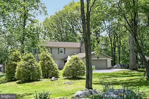 74 Brook Ln, Mountain Top, PA 18707 - Photo 13