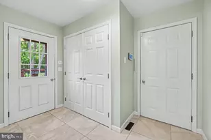 911 Seybert St, Hazleton, PA 18201 - Photo 19