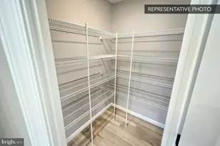 2478 E Venisa Dr, Hazle Township, PA 18201 - Photo 7