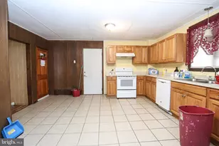 9 Hemlock St, West Hazleton, PA 18202 - Photo 13