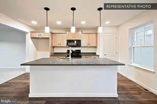 946 Allen Dr, Hazleton, PA 18201 - Photo 15
