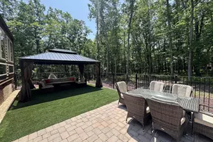2034 Wichita Ln, Hazleton, PA 18202 - Photo 7