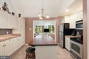 231 W Lake Valley Dr, Hazleton, PA 18202 - Photo 31