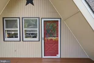 231 W Lake Valley Dr, Hazleton, PA 18202 - Photo 9