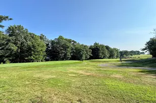 14 Winged Foot Dr, Hazle Township, PA 18202 - Photo 9