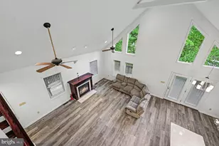 398 Walden Dr, Hazleton, PA 18202 - Photo 15