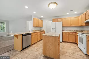 44 Teaberry Dr, Drums, PA 18222 - Photo 9