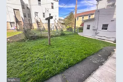 417 W Broad Street, Hazleton, PA 07849 - Photo 17