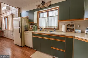 178 Cardinal Dr, Gouldsboro, PA 18424 - Photo 9