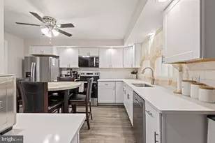 532 Eynon St, Scranton, PA 18504 - Photo 9