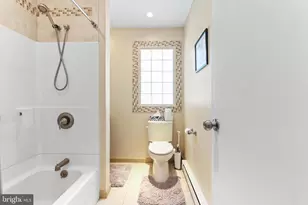 107 Stonecrest Dr, Moosic, PA 18507 - Photo 19