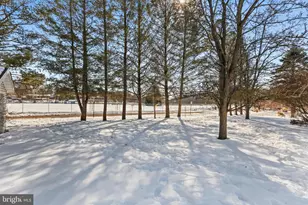 107 Stonecrest Dr, Moosic, PA 18507 - Photo 35