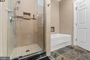 509 Bogart Ct, Scranton, PA 18503 - Photo 13