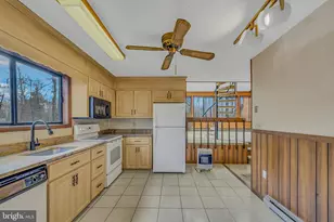 2315 LC Larsen Dr, Gouldsboro, PA 18424 - Photo 7