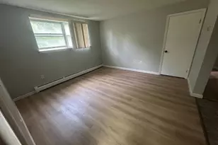 131 Smith St, Dunmore, PA 18512 - Photo 3