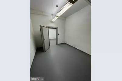 401 E 4th Street, Bridgeport, PA 19405 - Photo 7