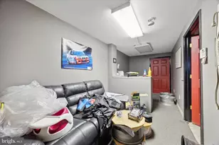 100 Penn St, Lansdale, PA 19446 - Photo 19