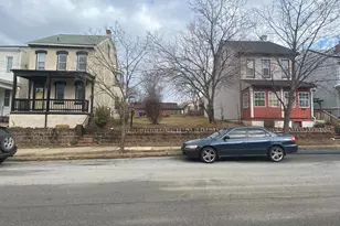 651 Walnut St, Pottstown, PA 19464 - Photo 1