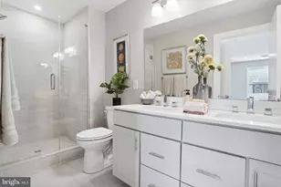 920 Riverplace Dr, Conshohocken, PA 19428 - Photo 31