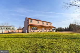 87 Chestnut Ln, North Wales, PA 19454 - Photo 1
