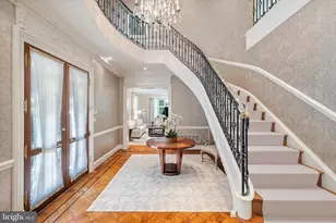 726 John Barry Dr, Bryn Mawr, PA 19010 - Photo 7