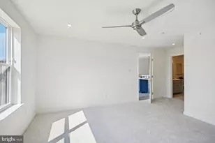 919 Riverplace Dr, Conshohocken, PA 19428 - Photo 15