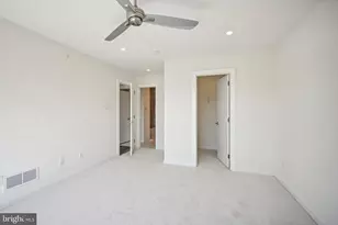 919 Riverplace Dr, Conshohocken, PA 19428 - Photo 27