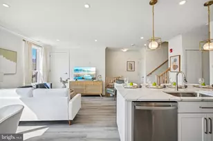 919 Riverplace Dr, Conshohocken, PA 19428 - Photo 11