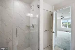 919 Riverplace Dr, Conshohocken, PA 19428 - Photo 19