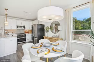 919 Riverplace Dr, Conshohocken, PA 19428 - Photo 9