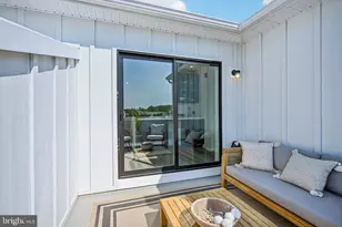 919 Riverplace Dr, Conshohocken, PA 19428 - Photo 33