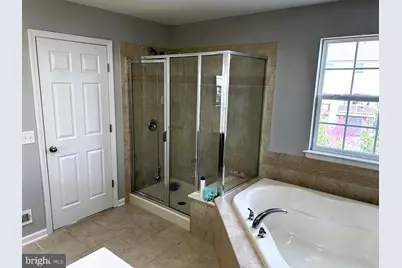 317 Fairfield Circle S, Royersford, PA 19468 - Photo 11