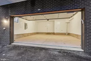 954 Riverplace Dr, Conshohocken, PA 19428 - Photo 31